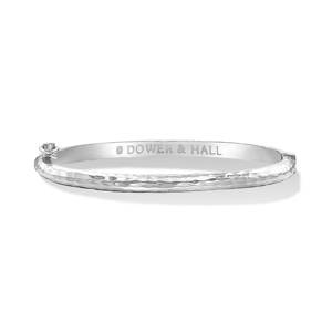 Dower & Hall 4.5mm Hinged Hammered Nomad Bangle M